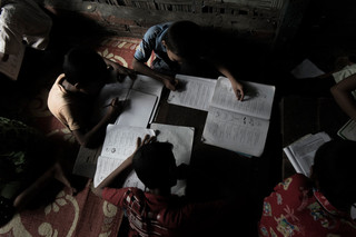 The children living in Aung Mingalar have limited opportunities to attend school. Photo by Andreas Staahl